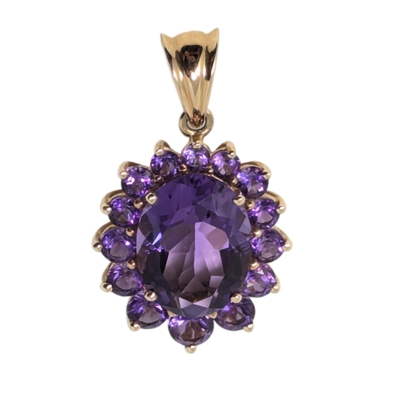 Jewelry - 14kt Vintage Solid Yellow Gold Amethyst Oval Round Cluster Pendant